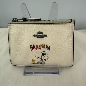 Coach x Peanuts Laughing Snoopy Cardholder